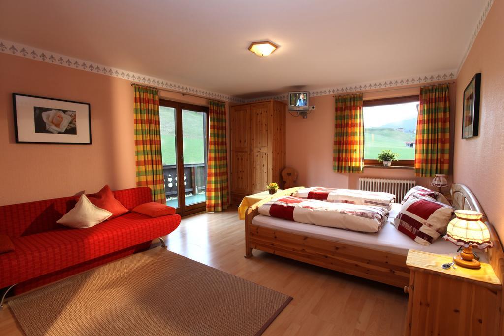 Gaestehaus Hoelzl Itter Bilik gambar