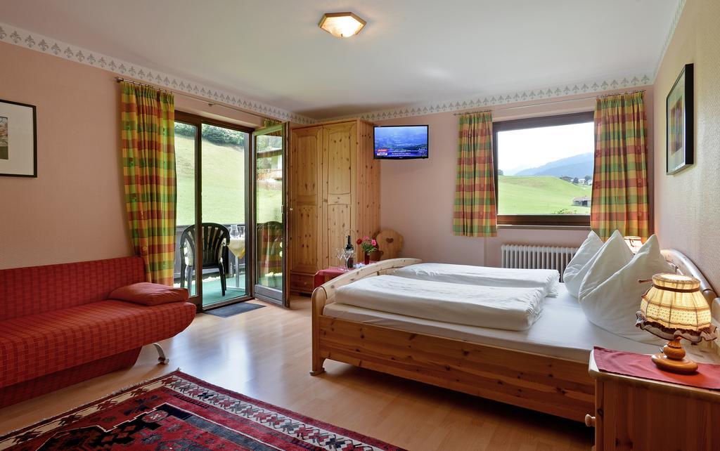 Gaestehaus Hoelzl Itter Bilik gambar